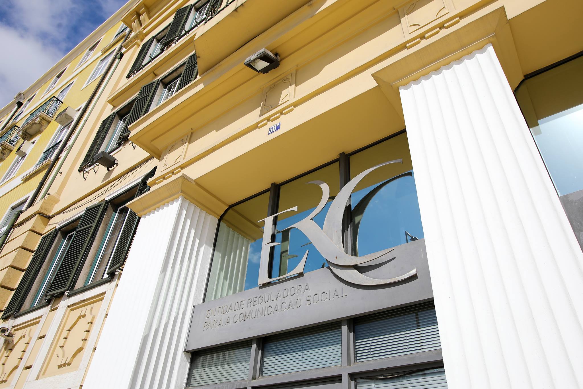Em menos de 3 meses, ERC abre um processo de averiguação prévia à Lobo Media
